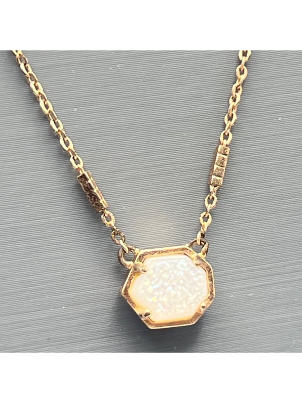 Kendra Scott Iridescent Drusy Necklace Rose Gold Tone 16" + 2" Druzy LOOK READ - Picture 2 of 13